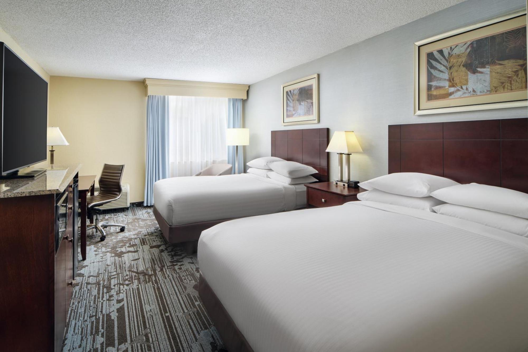 ดับเบิ้ลทรี บาย ฮิลตัน ร็อคกี้ เมาน์ Hotel ร็อกกี้เมาท์ ภายนอก รูปภาพ